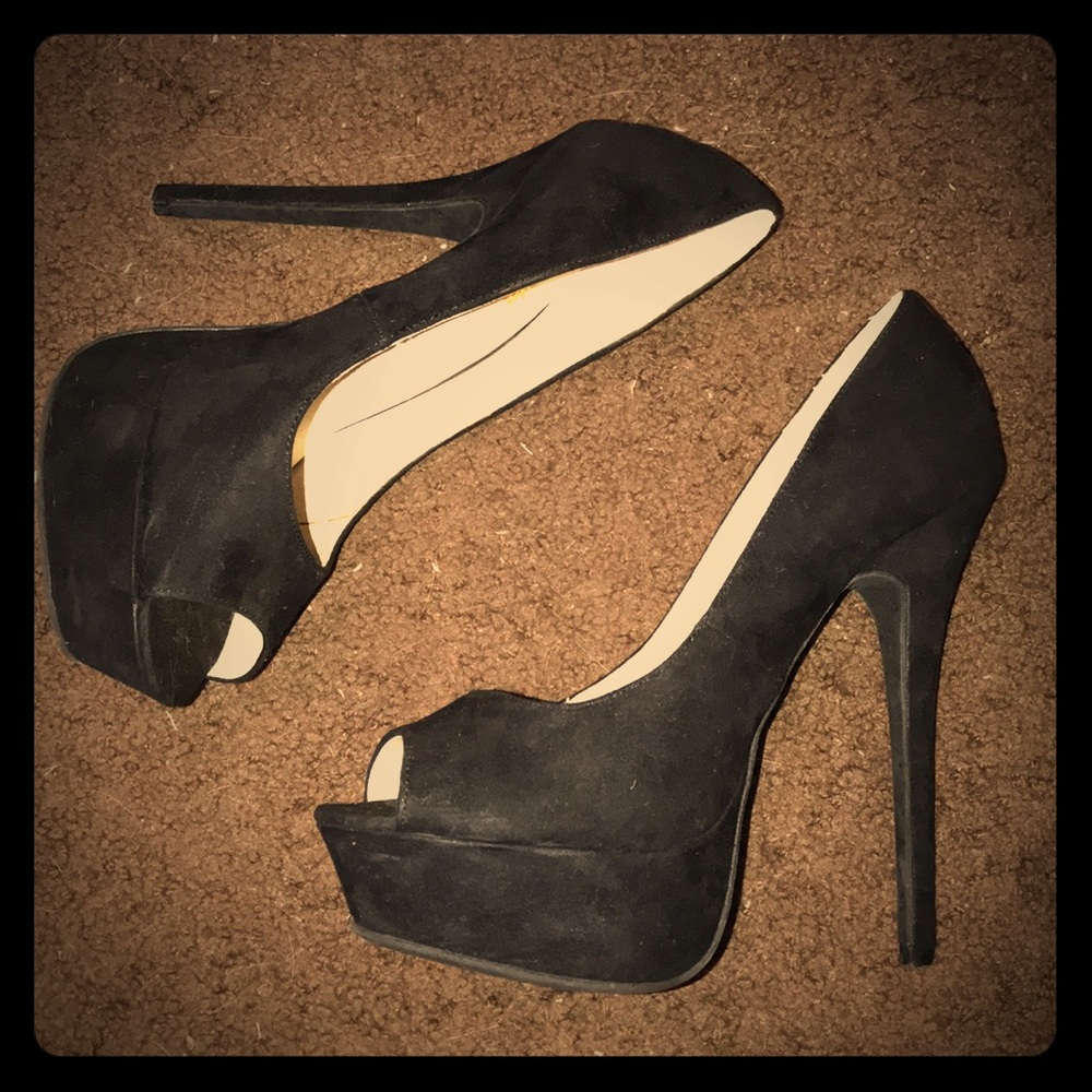 Charlotte Russe Black Pumps